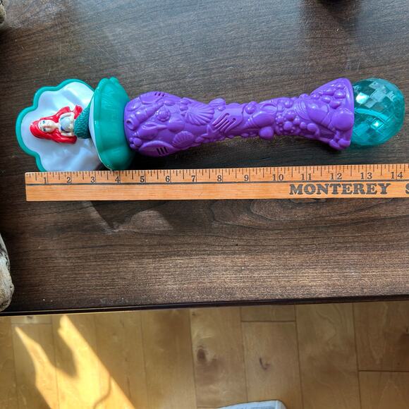 Disney Parks Ariel Clamshell Musical Light-Up Bubble Wand The Little Mermaid - Picture 7 of 7